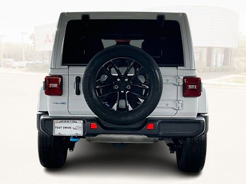 Used 2022 Jeep Wrangler Unlimited Sahara 4xe image 5