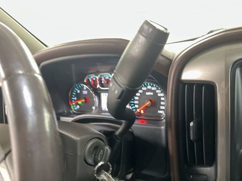 Used 2014 Chevrolet Silverado 1500 High Country AWD/4WD image 16