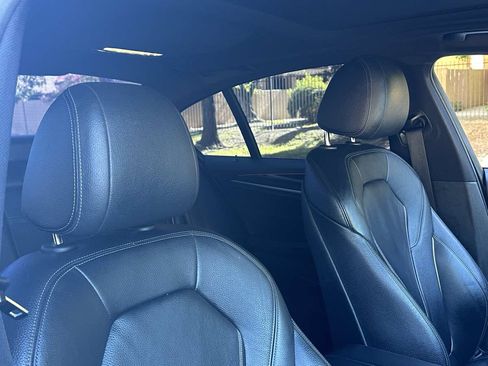 Used 2019 BMW 540i xDrive AWD/4WD image 23