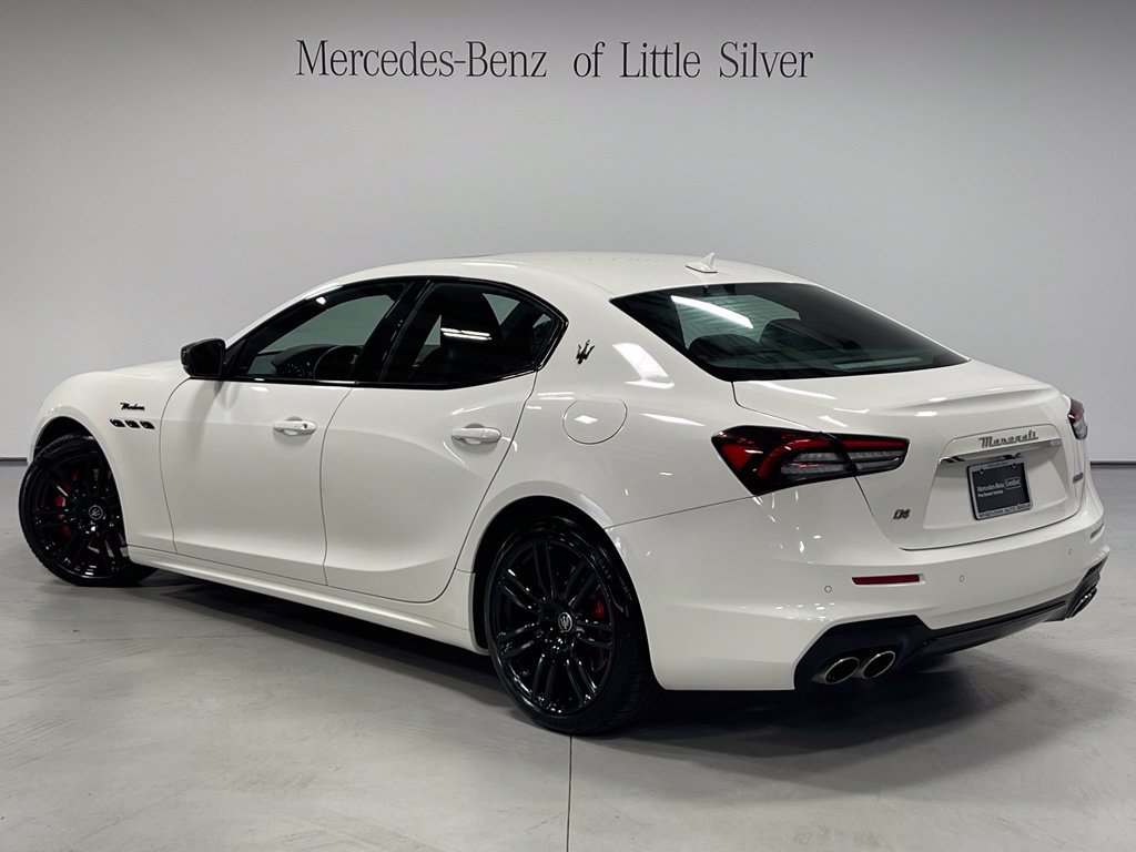 Used 2024 Maserati Ghibli Modena Q4 AWD/4WD image 3