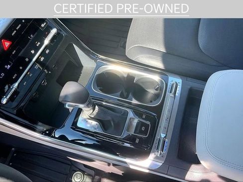 Certified 2024 Kia Carnival SX Prestige image 13