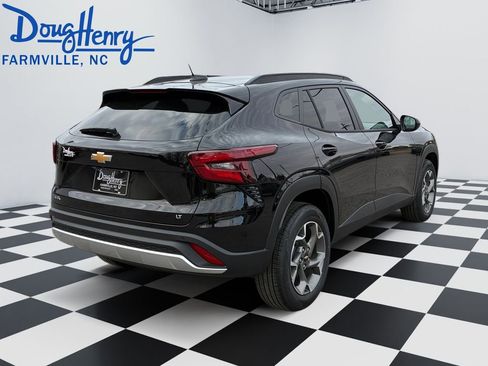 New 2026 Chevrolet Trax LT w/ Sunroof Package image 5