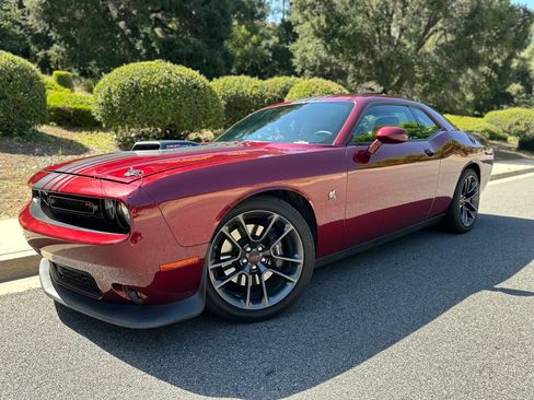 Used 2023 Dodge Challenger R/T Scat Pack w/ Plus Package RWD image 2