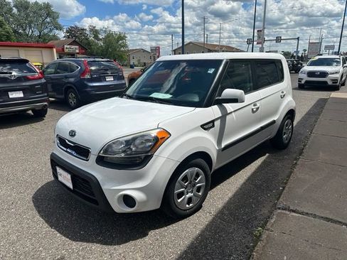 Used 2012 Kia Soul FWD image 3