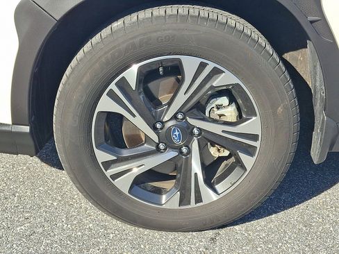 Certified 2024 Subaru Crosstrek 2.0i Premium w/ Crosstrek Mirror Package image 9