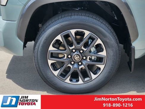 New 2026 Toyota Tundra Limited AWD/4WD image 9