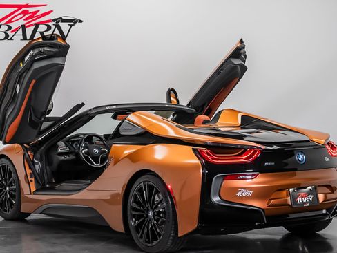 Used 2019 BMW i8 Roadster image 3