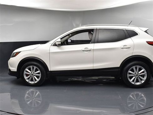 Used 2019 Nissan Rogue Sport SV image 5