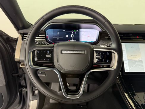 Used 2024 Land Rover Range Rover Sport SE AWD/4WD image 11