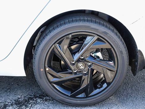 New 2026 Hyundai Elantra SEL Sport Premium w/ Cargo Package image 11