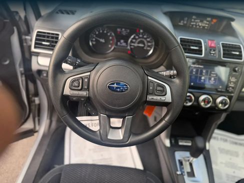 Used 2018 Subaru Forester 2.5i Premium AWD/4WD image 18