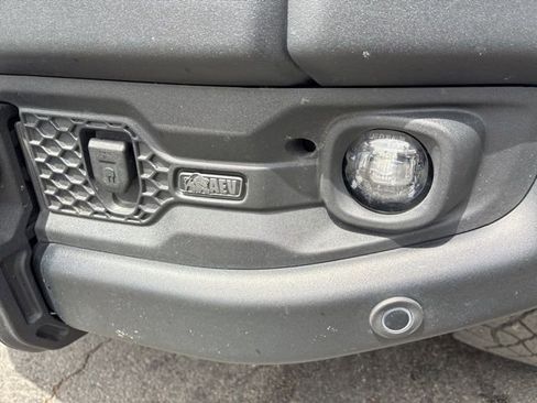 Used 2025 GMC Sierra 2500 AT4X w/ AT4X AEV Edition image 4