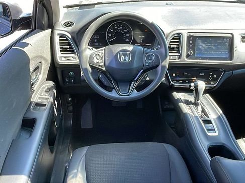 Used 2019 Honda HR-V EX image 13