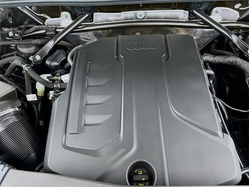 New 2025 Audi Q5 Premium Plus image 30