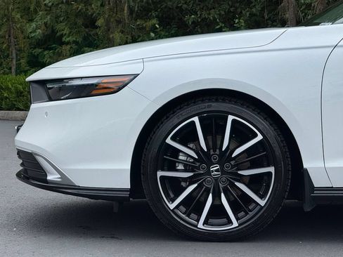 Certified 2025 Honda Accord Touring image 4