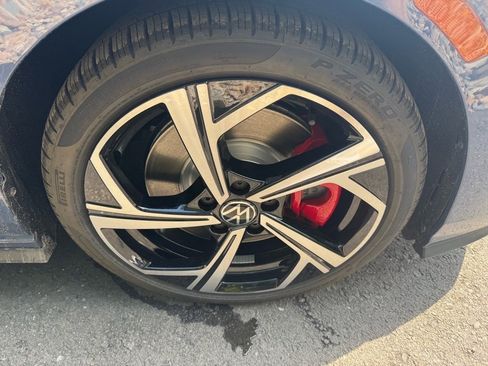 New 2025 Volkswagen GTI SE image 9