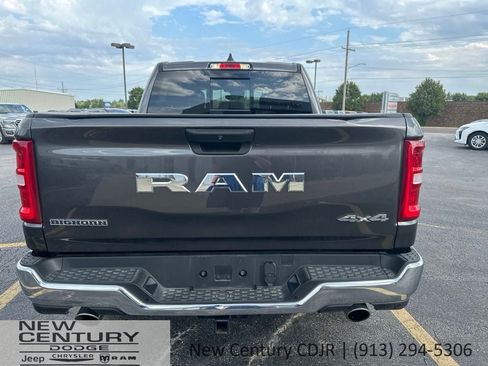 Used 2026 RAM 1500 Big Horn AWD/4WD image 4