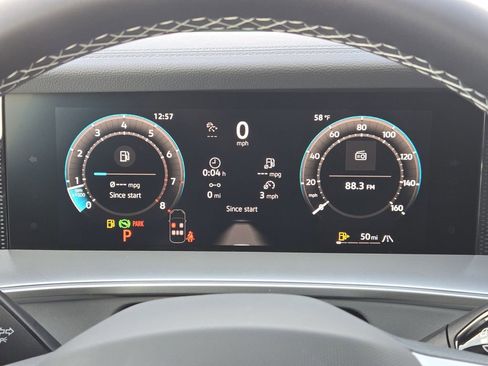 New 2026 Volkswagen Tiguan SE image 13