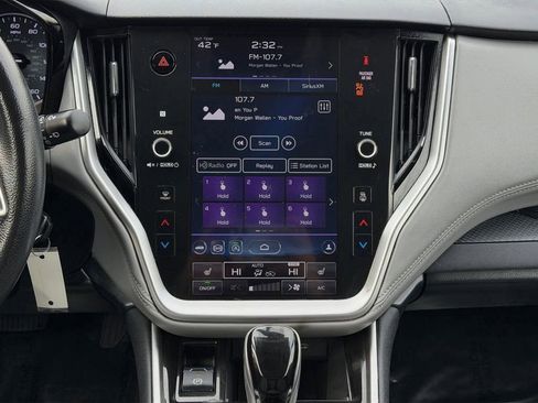 Used 2022 Subaru Outback Premium image 13