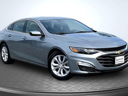 Used 2024 Chevrolet Malibu LT FWD image 3
