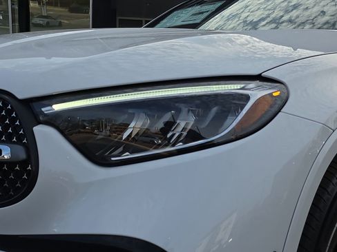 New 2026 Mercedes-Benz GLC 300 GLC 300 image 9