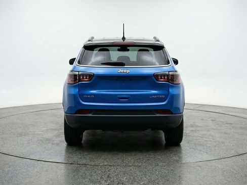 Used 2025 Jeep Compass Trailhawk AWD/4WD image 7