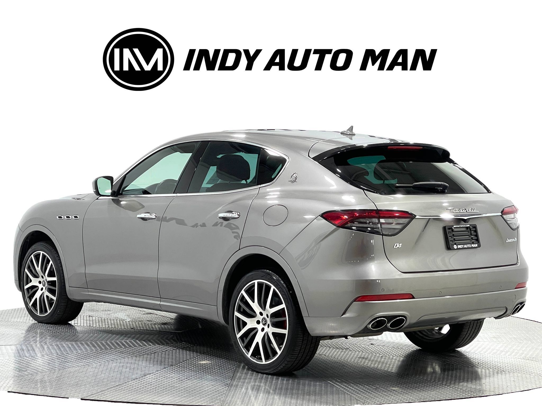 Used 2021 Maserati Levante AWD/4WD image 6