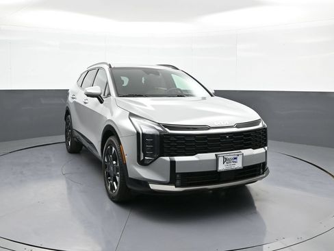 Certified 2026 Kia Sportage SX AWD/4WD image 3