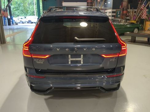 Used 2025 Volvo XC60 B5 Plus AWD/4WD image 9