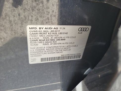 Certified 2025 Audi Q6 e-tron Premium Plus w/ Premium Plus RWD image 31