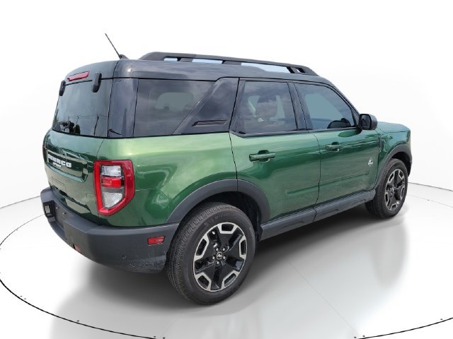 Used 2023 Ford Bronco Sport Outer Banks w/ Tech Package AWD/4WD image 4