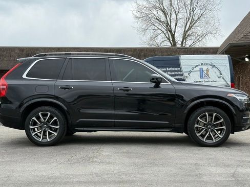 Used 2018 Volvo XC90 T5 Momentum w/ Convenience Package AWD/4WD image 6
