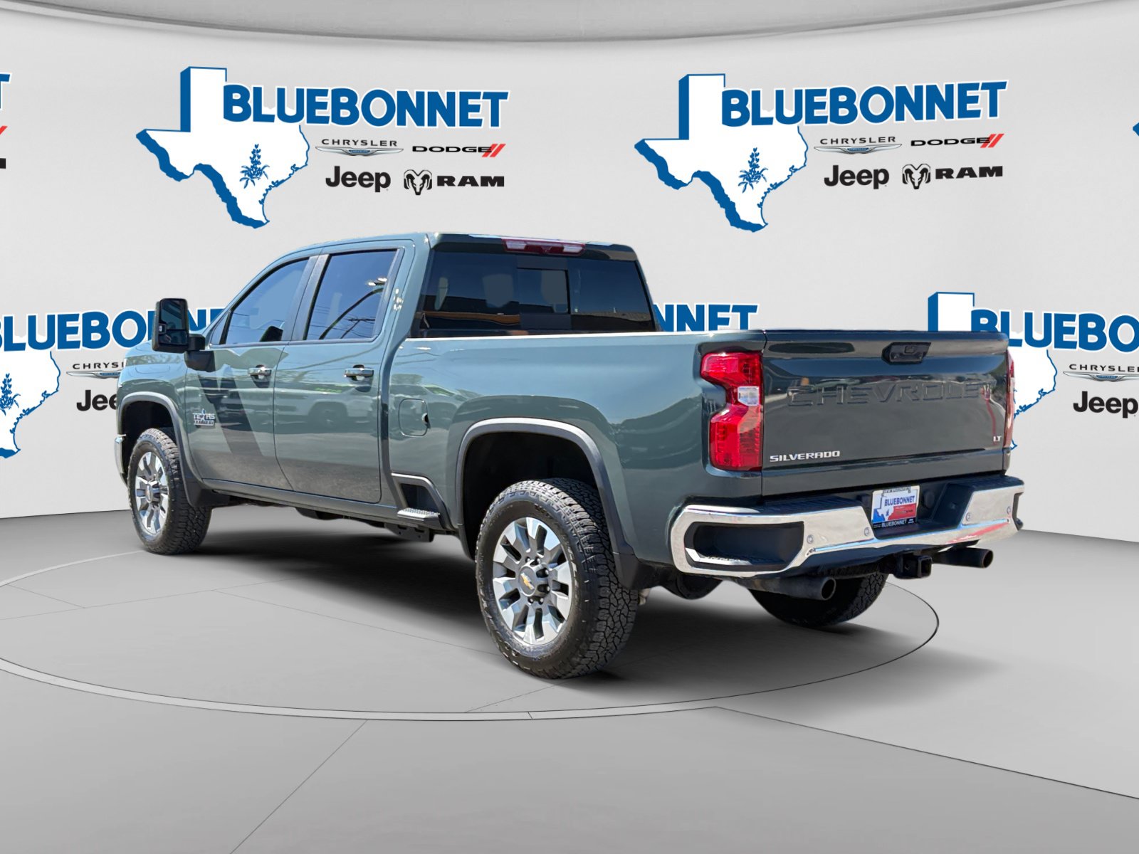 Used 2025 Chevrolet Silverado 2500 LT w/ Texas Edition AWD/4WD image 7