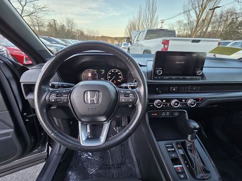 Used 2023 Honda CR-V Sport image 11