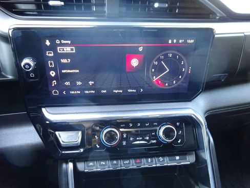 Certified 2024 GMC Sierra 1500 Denali w/ Denali Reserve Package AWD/4WD image 32