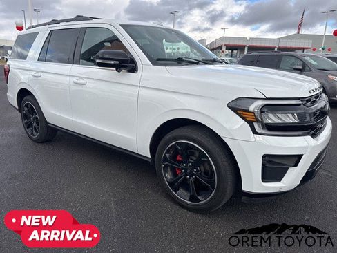 Used 2023 Ford Expedition Limited image 11