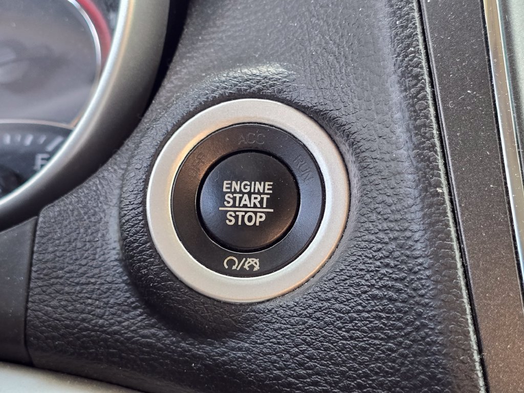 Used 2017 Dodge Journey GT w/ Driver Convenience Group FWD image 23