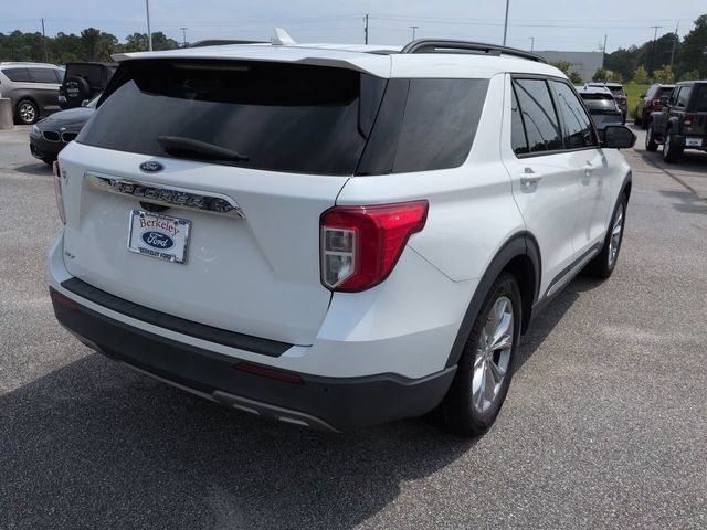 Used 2021 Ford Explorer XLT w/ Equipment Group 202A RWD image 4