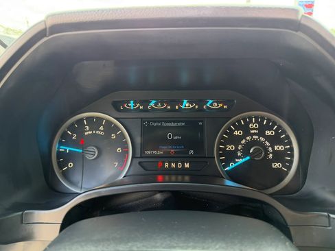 Used 2019 Ford F150 XLT w/ Equipment Group 302A Luxury AWD/4WD image 16