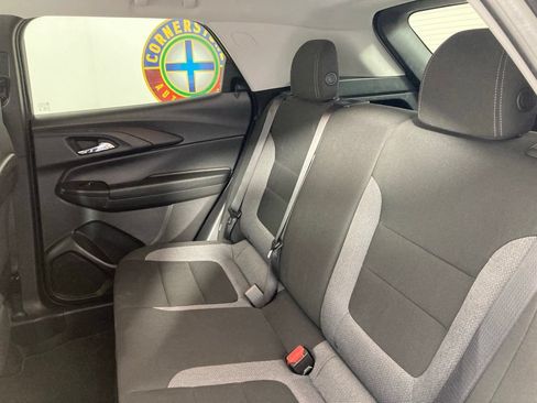 Used 2025 Chevrolet TrailBlazer LT AWD/4WD image 16