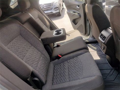 Used 2024 Chevrolet Equinox LT w/ LPO, Floor Liner Package image 18