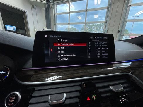 Used 2019 BMW 530i w/ Convenience Package RWD image 20
