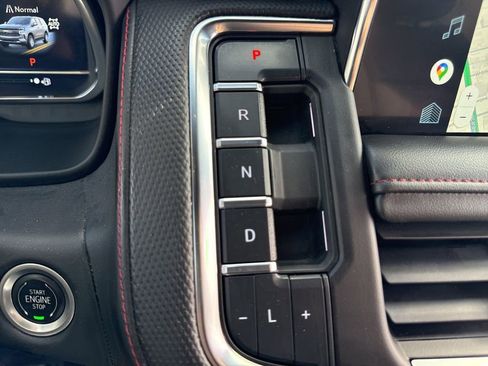 Used 2022 Chevrolet Tahoe RST w/ Luxury Package image 16