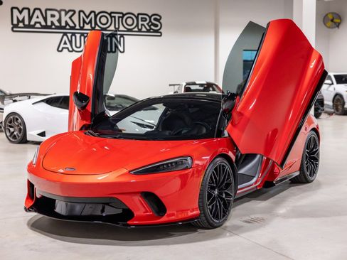 Used 2023 McLaren GT image 12