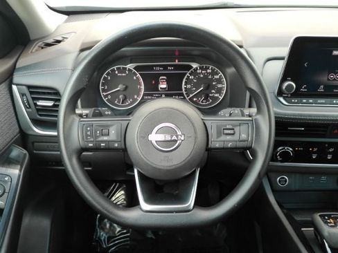 Used 2023 Nissan Rogue S FWD image 28