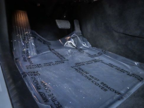 Used 2025 Volvo XC60 B5 Plus image 17