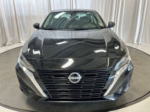 Used 2025 Nissan Altima 2.5 SV FWD image 22