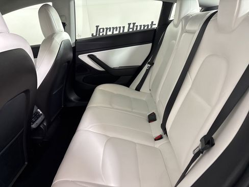 Used 2020 Tesla Model 3 Performance image 15