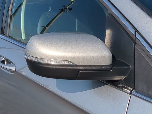 Used 2024 Ford Edge Titanium image 12