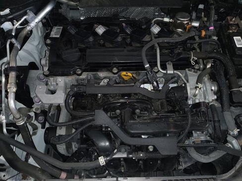 Used 2021 Toyota Corolla SE FWD image 30